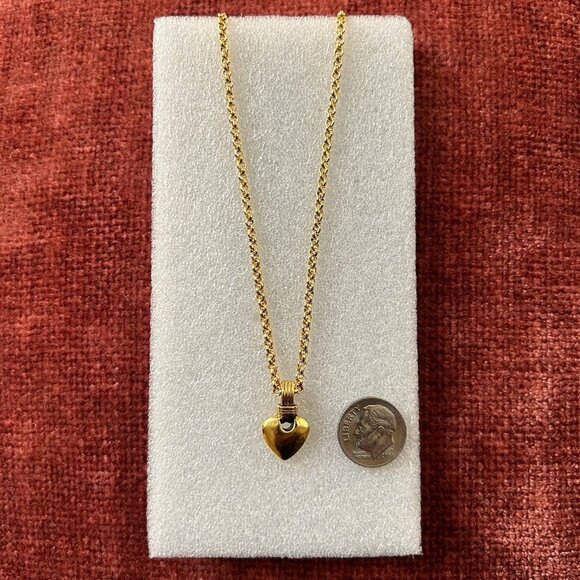 New PUFFY HEART Pendant Necklace Gold Tone ❤️ - Picture 6 of 7